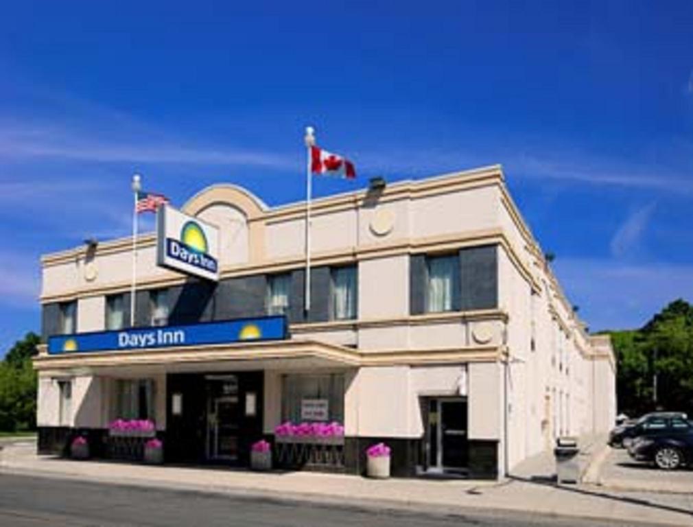 Days Inn By Wyndham Toronto East Beaches Exterior foto